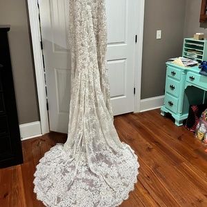 Allure couture wedding dress